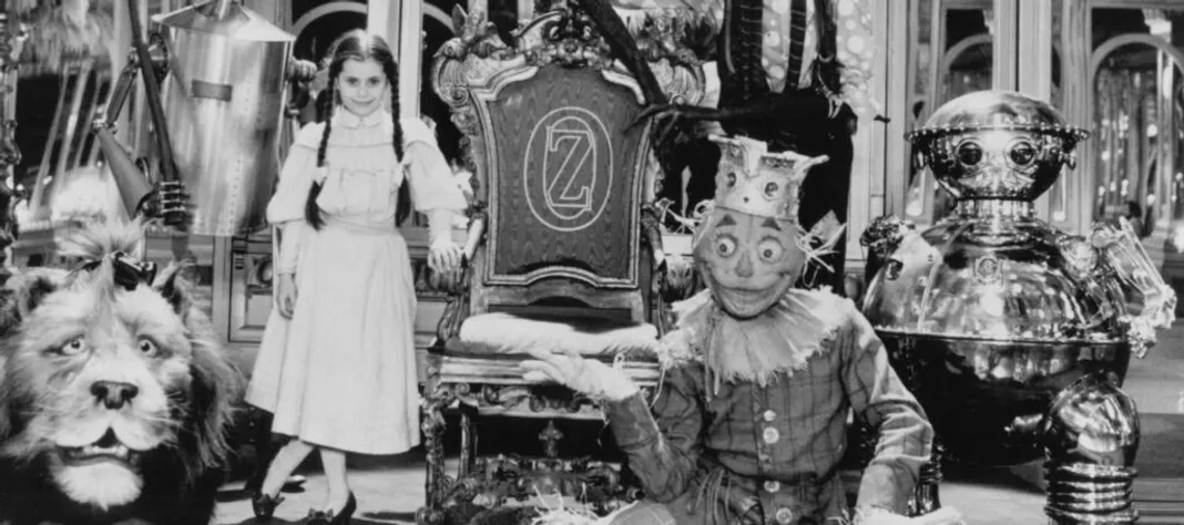 Return to Oz - Photo by Metro-Goldwyn-Mayer (MGM) - © 1939